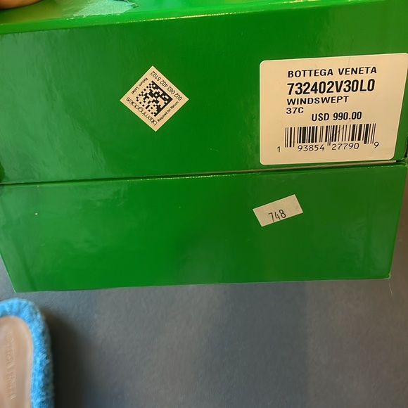 Bottega Veneta Blue Shearling Furry Sandal NWT 💯 authentic super cute! - Picture 13 of 16